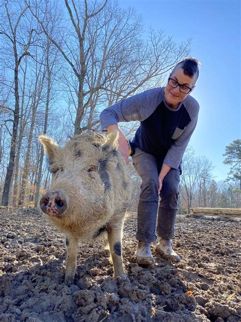 Odd Man INN Animal Refuge (@oddmaninn) .